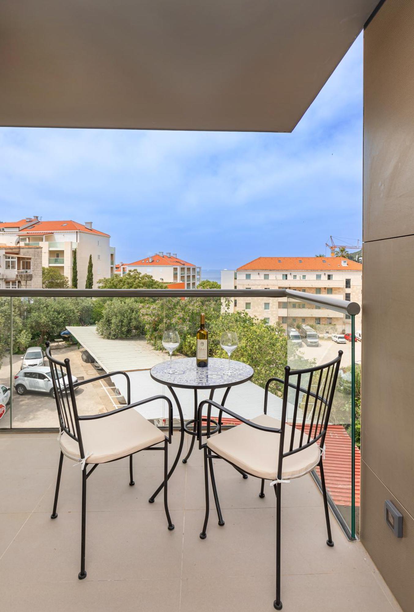 Adrienne Dubrovnik
